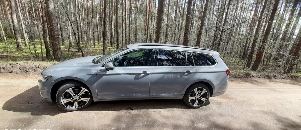 Volkswagen Passat cena 143000 przebieg: 16600, rok produkcji 2023 z Górowo Iławeckie małe 154